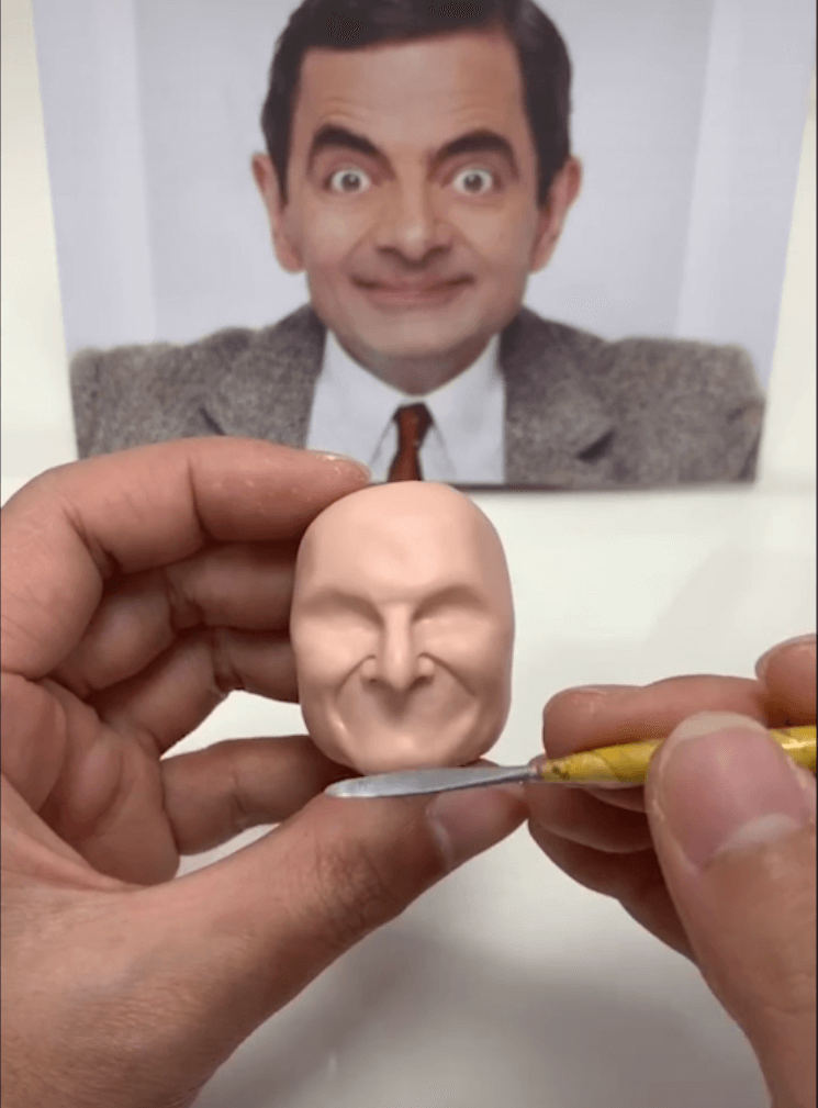 engrave the facial details with the engraving knife